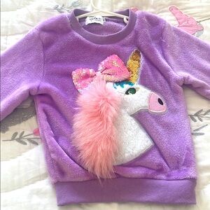 Lola and the boys sweater like new